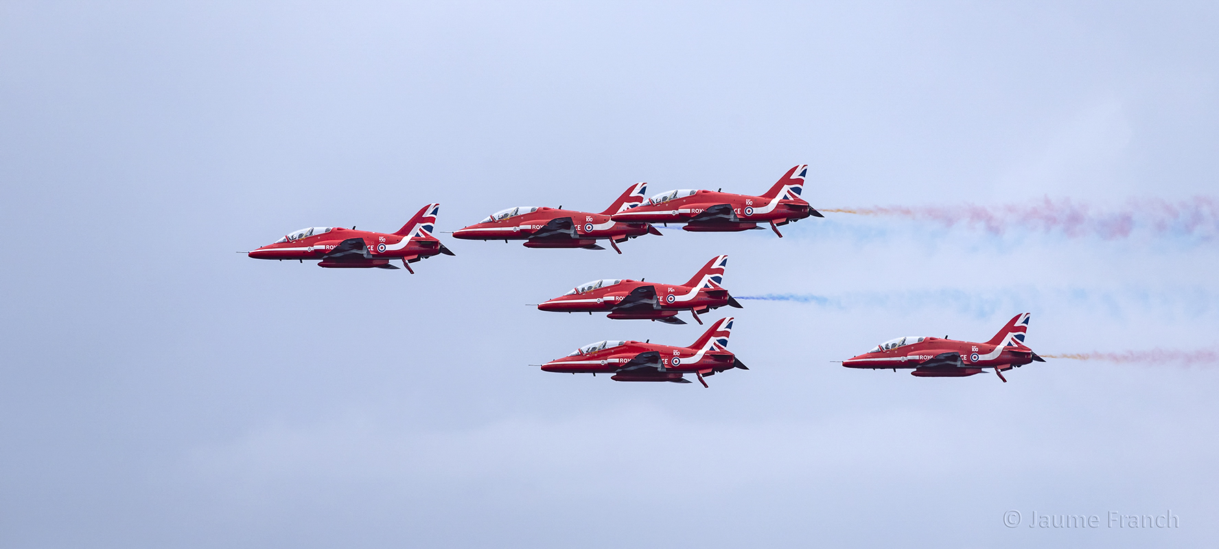 Nombre:  RedArrows_NEF7781a-1-8Cv1.jpg
Visitas: 17
Tamao: 660.5 KB