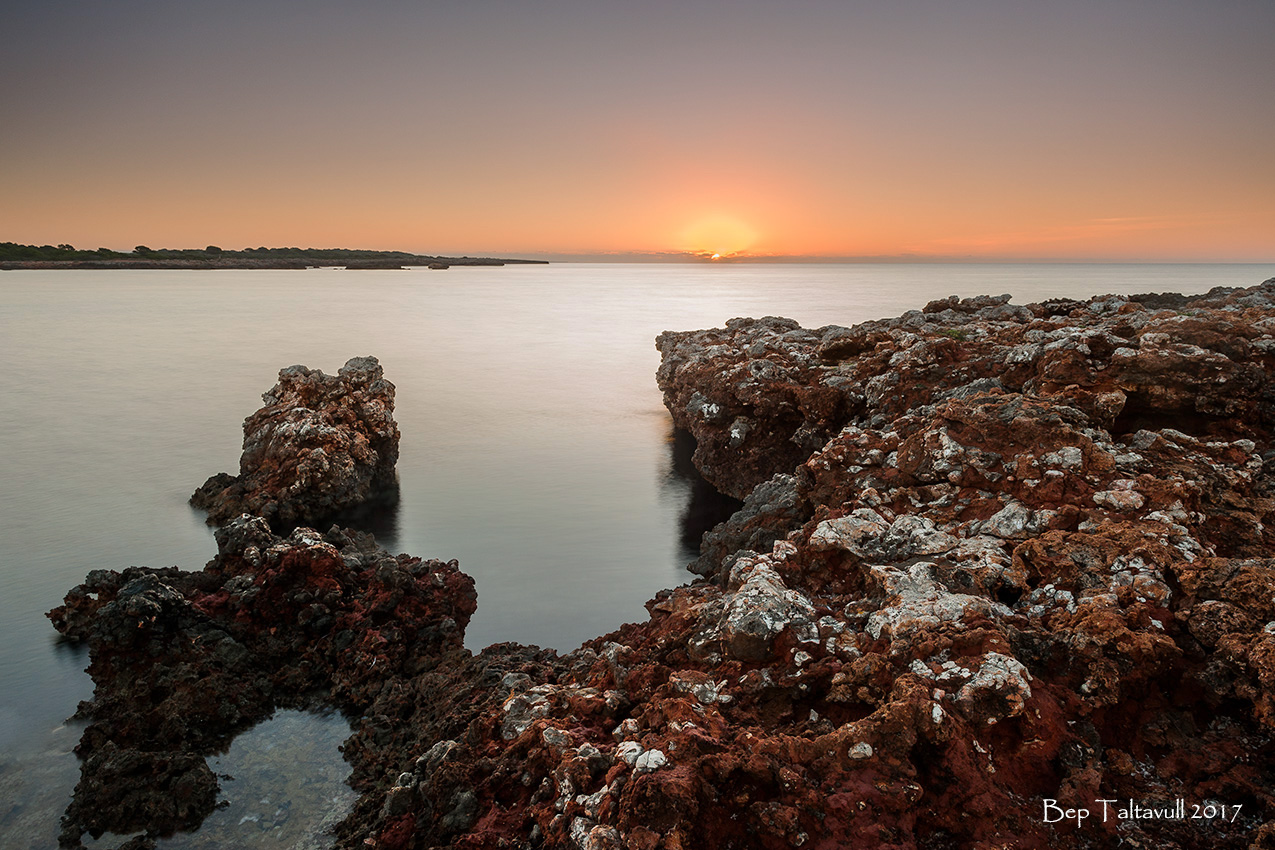 Nombre:  Sortida sol Cala Rialla 2-2.jpg
Visitas: 364
Tamao: 471.0 KB