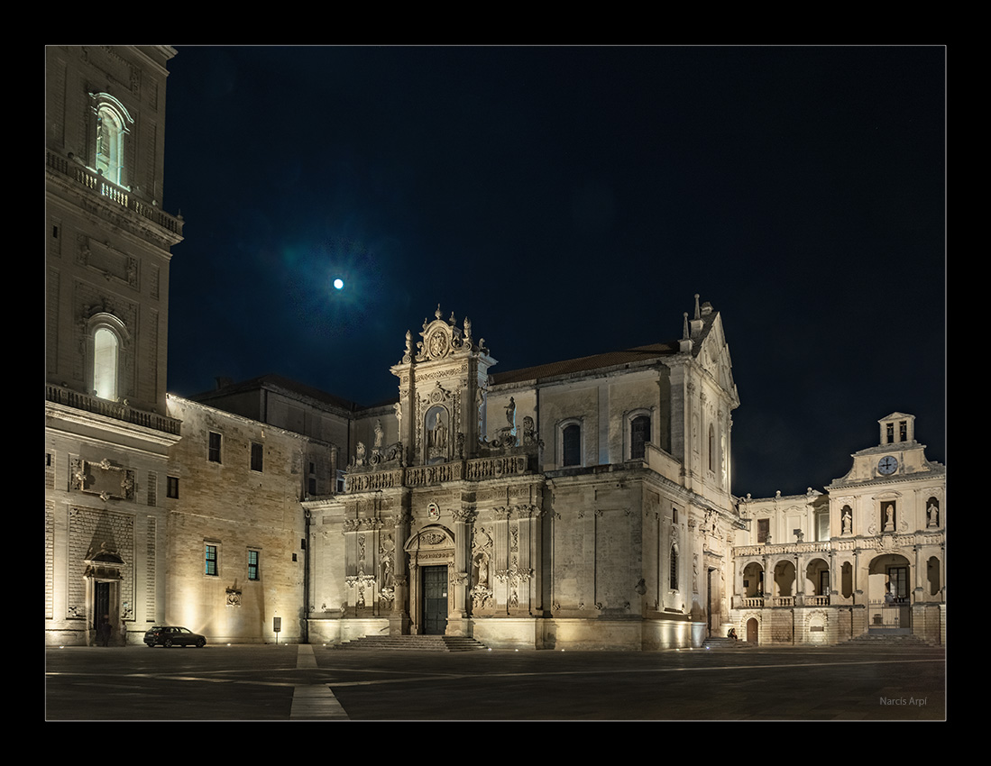 Nombre:  Lecce nit FF.jpg
Visitas: 349
Tamao: 278.6 KB