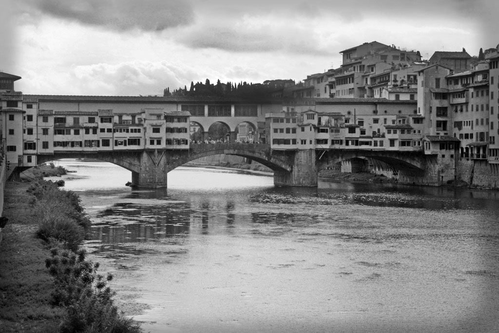 Nombre:  Ponte Vechio.jpg
Visitas: 1017
Tamao: 175.0 KB