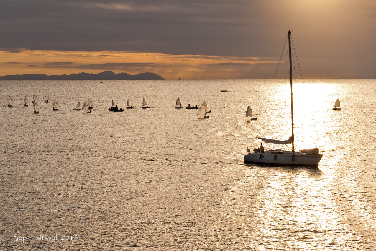 Nombre:  Port hora daurada.jpg
Visitas: 875
Tamao: 595.8 KB